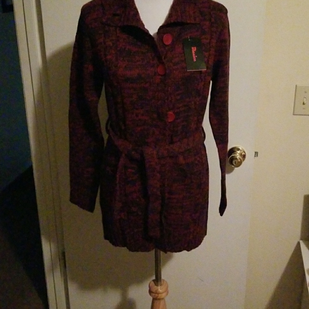 Bleuiee sweater